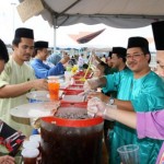 minta-air3-150x150 Dukun diiktiraf... Ramai pulak orang minta air dengan aku...
